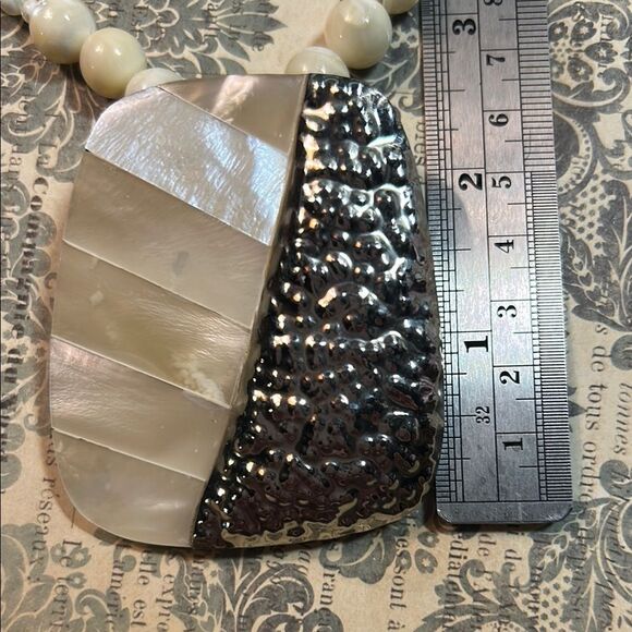 Elegant Silver and Cream Necklace - Picture 2 of 6